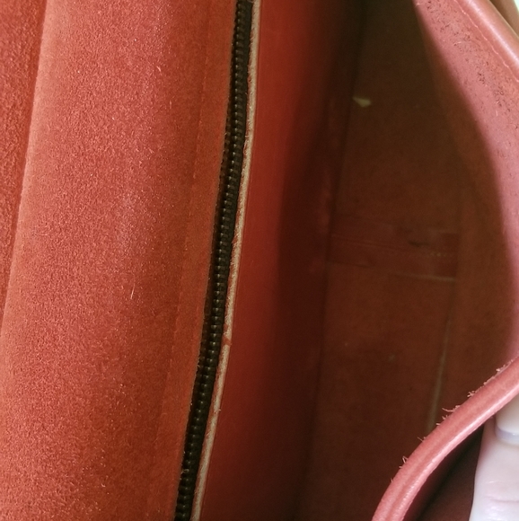 Willis Purse - Picture 4 of 8